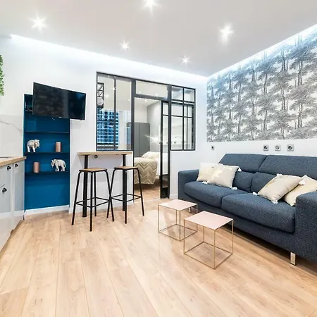 Lovely Flat In Montmartre Apartment *